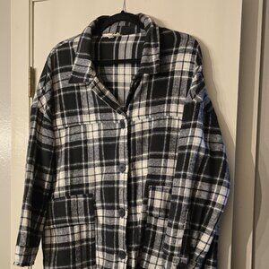 Fashion on Earth Black Plaid Shacket Size M